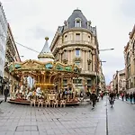 Clim Et Ascenseur, Capitole A 430 M, Gare A 6Min